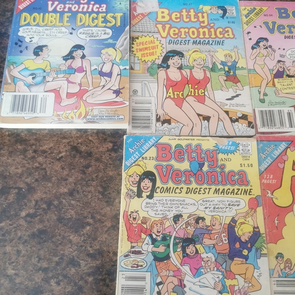 Betty and Veronica Comic Book Collection - Picture 2 of 4